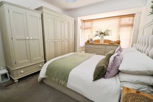 BEAUMONT AVENUE- click for photo gallery